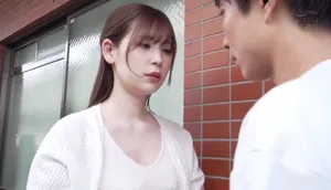 ông xã tẻ nhạt, vợ yêu nhận ra cậu thanh niên nhà kề bên tốt hơn