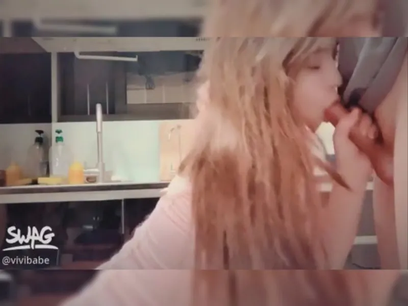 Hoá thân thành điều dưỡng xinh quan hệ với bạn trai