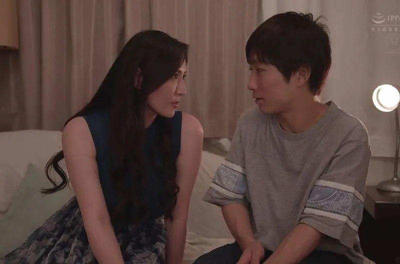 Người chồng lạnh nhạt, vợ uống rượu rồi cắm sừng với cậu sinh viên trẻ