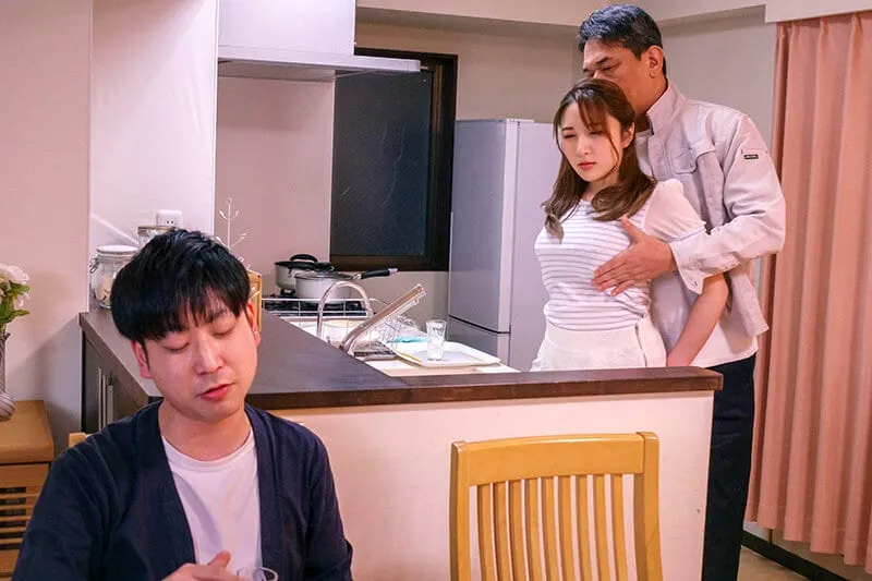 Gã chồng hiền không đáp ứng đủ chuyện chăn gối, cô vợ chết mê trước gã nhà cạnh bên dân chơi