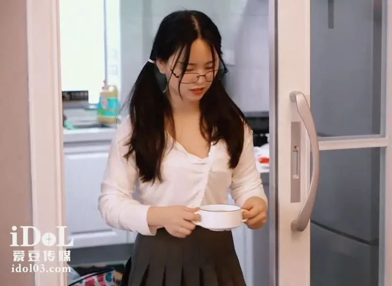 Cục cưng về quê ăn tết bị bố dượng nắc vì càng lớn càng ngon